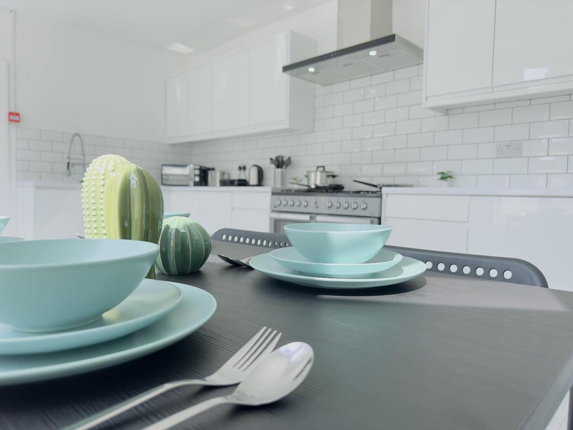 Double Room with Shared Bathroom,1620279126:JPEG